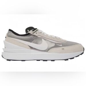 Nike Women’s Summit White-Black Sneakers Sz 6.5 NIB